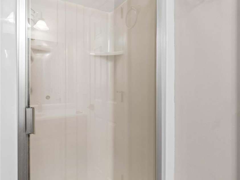 209 Seven Springs Loop, Statesville, NC 28625.  MLS# CAR4415479, YatesRealty ID 44985. 