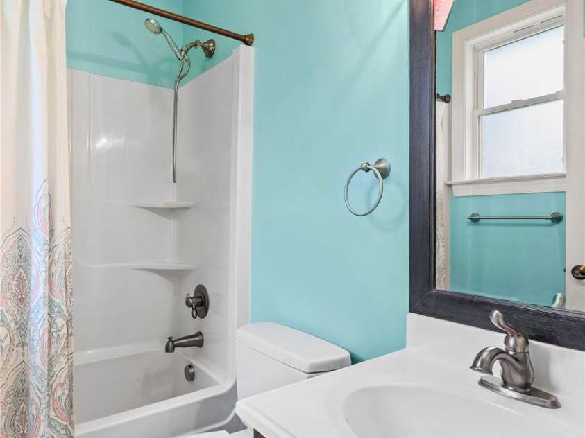 209 Seven Springs Loop, Statesville, NC 28625.  MLS# CAR4415479, YatesRealty ID 44985. 