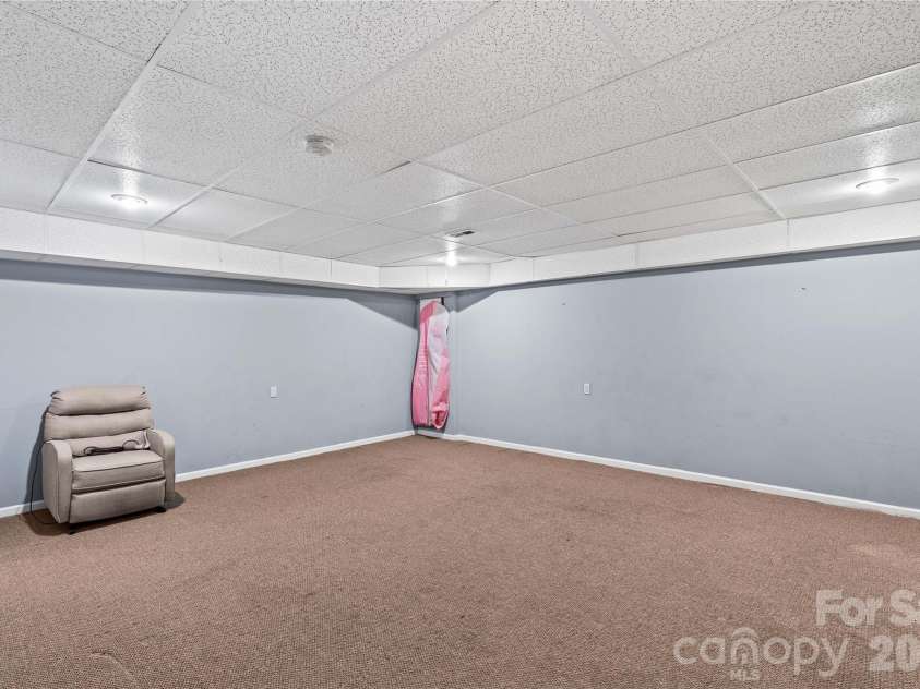 209 Seven Springs Loop, Statesville, NC 28625.  MLS# CAR4415479, YatesRealty ID 44985. 