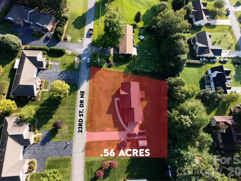 2422 23rd Street Drive, Hickory, NC 28601.  MLS# CAR4415454, YatesRealty ID 44987. 