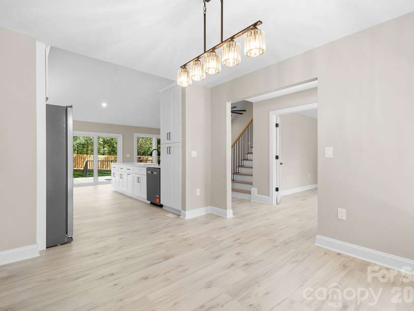 13121 Graymist Drive, Charlotte, NC 28215.  MLS# CAR4412376, YatesRealty ID 44990. 