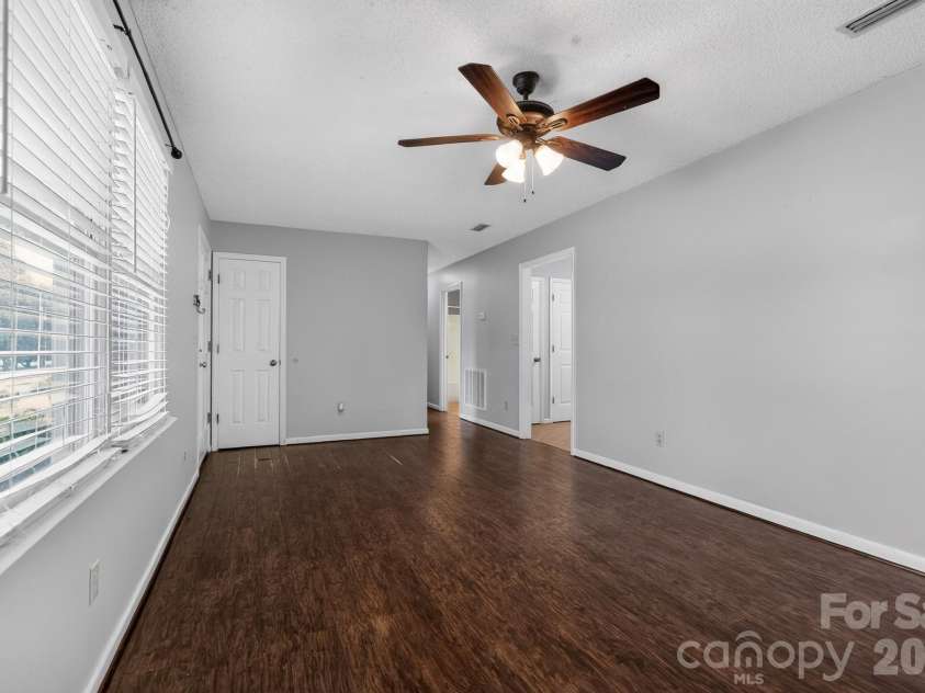 2504 Ashford Drive, Newton, NC 28658.  MLS# CAR4415630, YatesRealty ID 44994. 