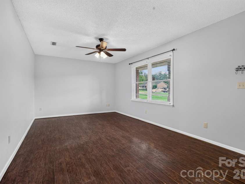 2504 Ashford Drive, Newton, NC 28658.  MLS# CAR4415630, YatesRealty ID 44994. 