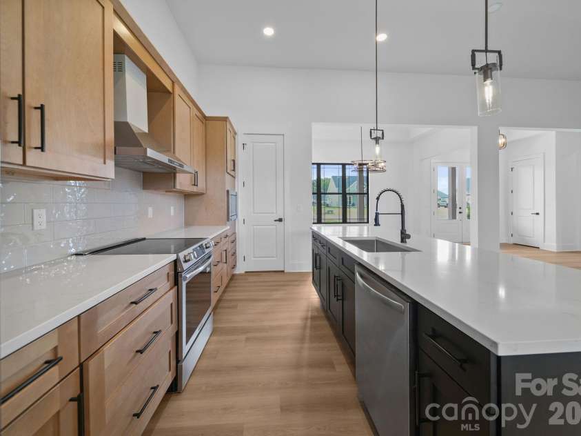 123 Trinity Court, Salisbury, NC 28147.  MLS# CAR4414964, YatesRealty ID 44995. Another View of The Beautiful Kitchen
