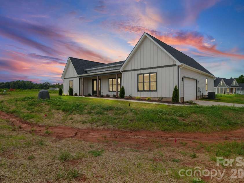 123 Trinity Court, Salisbury, NC 28147.  MLS# CAR4414964, YatesRealty ID 44995. Custom Single Story Ranch Style Home