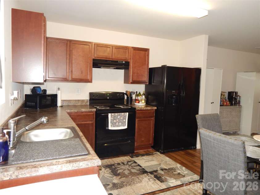 811 Chevelle Drive, Statesville, NC 28677.  MLS# CAR4415422, YatesRealty ID 44996. 