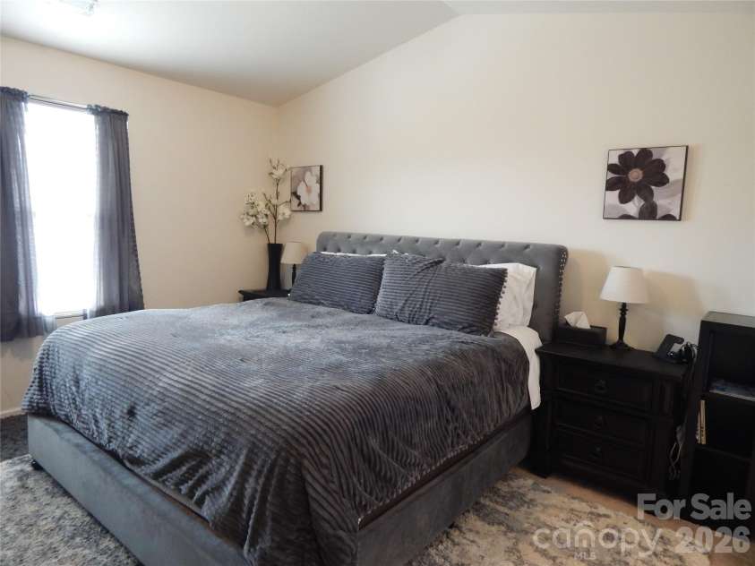 811 Chevelle Drive, Statesville, NC 28677.  MLS# CAR4415422, YatesRealty ID 44996. 