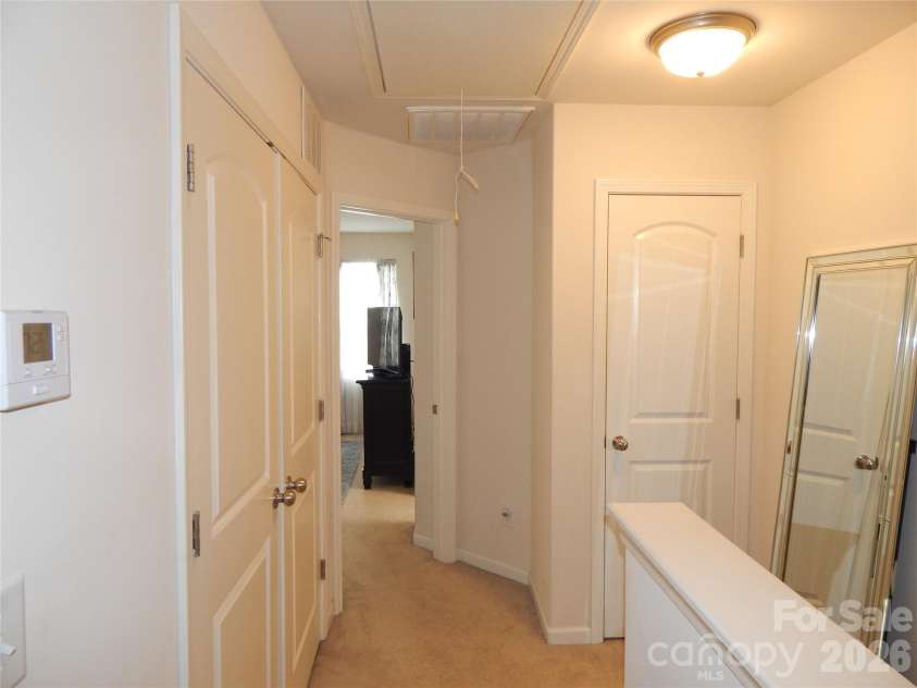 811 Chevelle Drive, Statesville, NC 28677.  MLS# CAR4415422, YatesRealty ID 44996. 