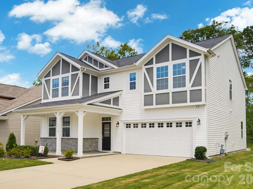 4018 Matindale Way, Charlotte, NC 28216.  MLS# CAR4413141, YatesRealty ID 44997. 