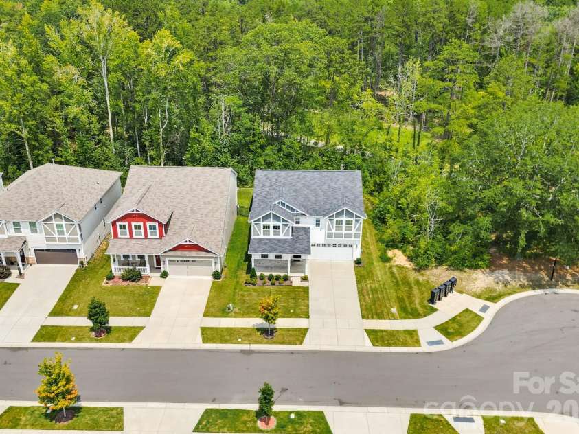 4018 Matindale Way, Charlotte, NC 28216.  MLS# CAR4413141, YatesRealty ID 44997. 