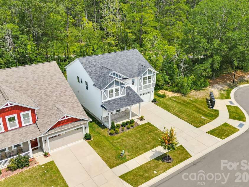 4018 Matindale Way, Charlotte, NC 28216.  MLS# CAR4413141, YatesRealty ID 44997. 