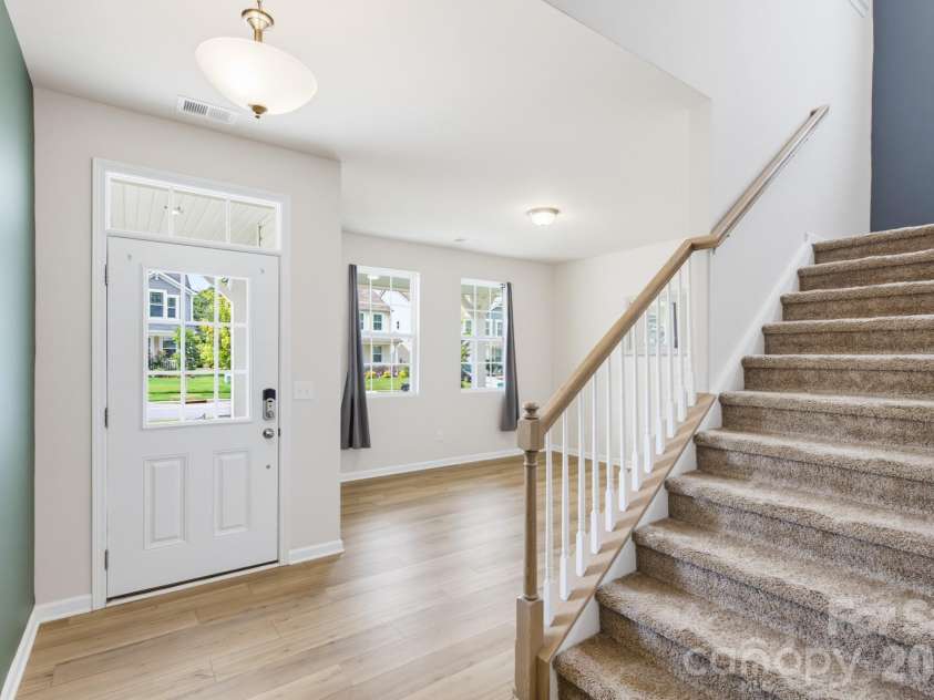 4018 Matindale Way, Charlotte, NC 28216.  MLS# CAR4413141, YatesRealty ID 44997. 