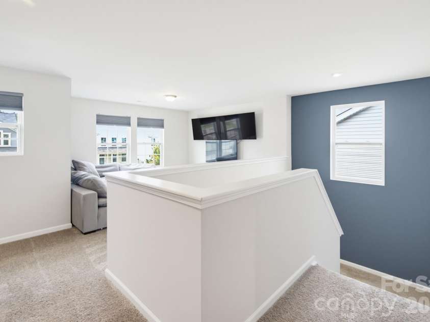 4018 Matindale Way, Charlotte, NC 28216.  MLS# CAR4413141, YatesRealty ID 44997. 