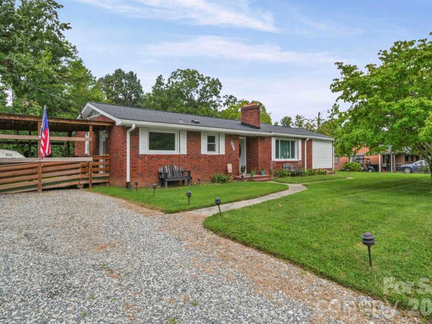 1030 Lippard Road, Salisbury, NC 28146.  MLS# CAR4415611, YatesRealty ID 44999. 