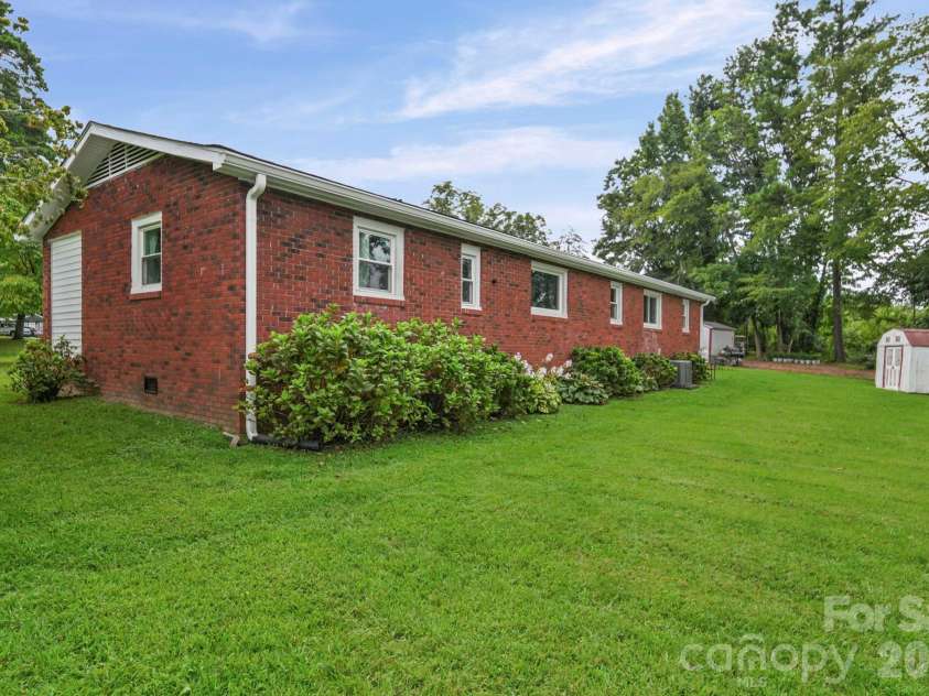 1030 Lippard Road, Salisbury, NC 28146.  MLS# CAR4415611, YatesRealty ID 44999. 