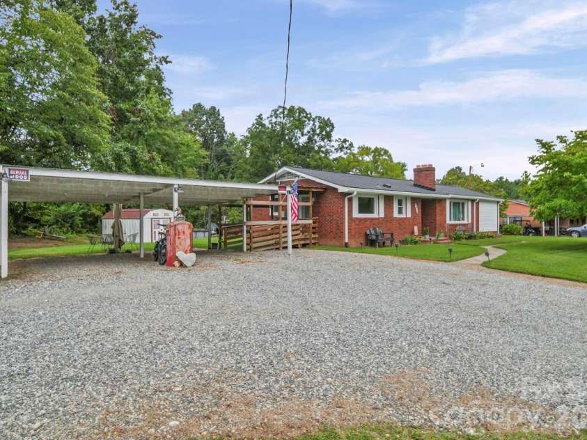 1030 Lippard Road, Salisbury, NC 28146.  MLS# CAR4415611, YatesRealty ID 44999. 
