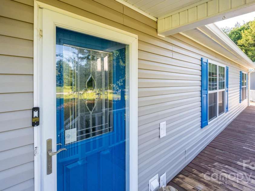 114 Harness Lane, Mocksville, NC 27028.  MLS# CAR4300524, YatesRealty ID 45. Covered Entry