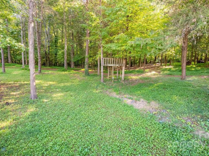 114 Harness Lane, Mocksville, NC 27028.  MLS# CAR4300524, YatesRealty ID 45. Level Lot