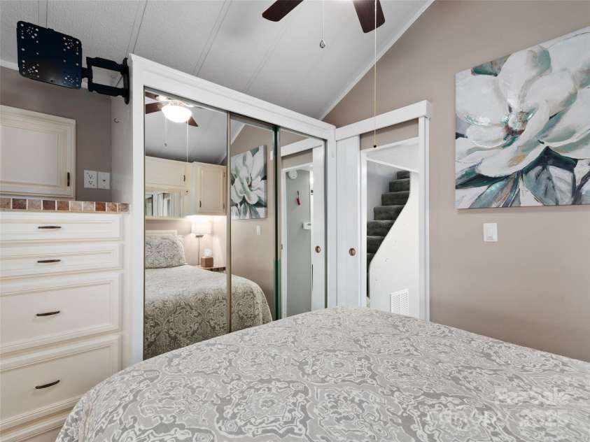 158 & 161 Summer Place Drive, Waynesville, NC 28785.  MLS# CAR4293767, YatesRealty ID 45. 