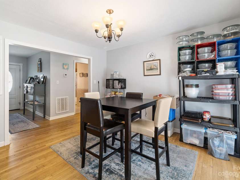 525 Kelly Avenue, Mooresville, NC 28115.  MLS# CAR4046291, YatesRealty ID 45. 