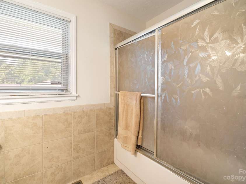525 Kelly Avenue, Mooresville, NC 28115.  MLS# CAR4046291, YatesRealty ID 45. 