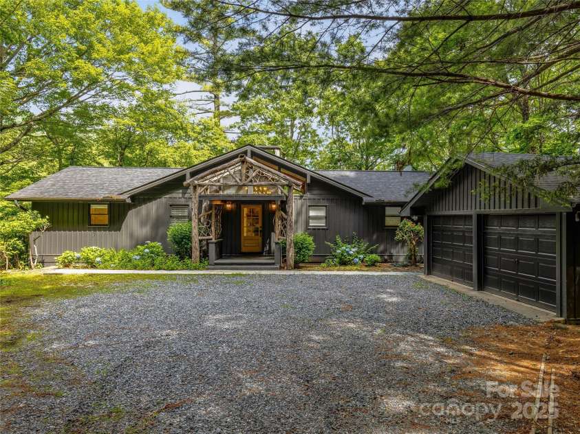 412 Cherokee Trace, Lake Toxaway, NC 28747.  MLS# CAR4312888, YatesRealty ID 450. 