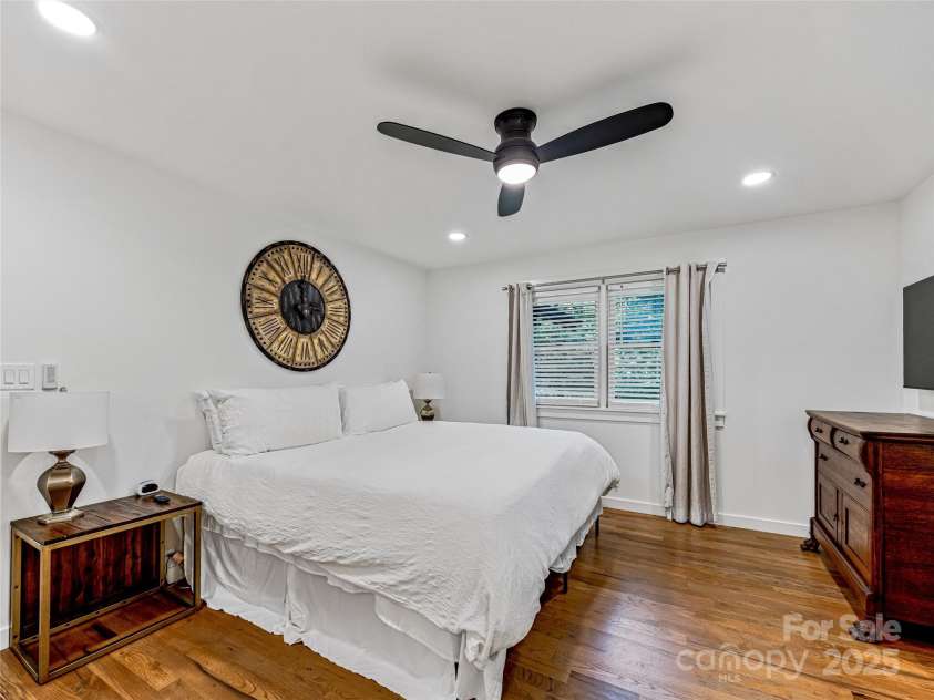 412 Cherokee Trace, Lake Toxaway, NC 28747.  MLS# CAR4312888, YatesRealty ID 450. 