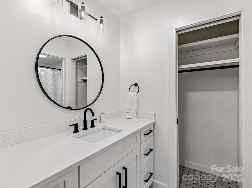 412 Cherokee Trace, Lake Toxaway, NC 28747.  MLS# CAR4312888, YatesRealty ID 450. 