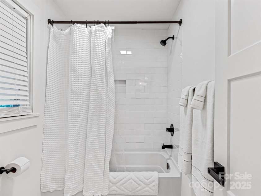 412 Cherokee Trace, Lake Toxaway, NC 28747.  MLS# CAR4312888, YatesRealty ID 450. 