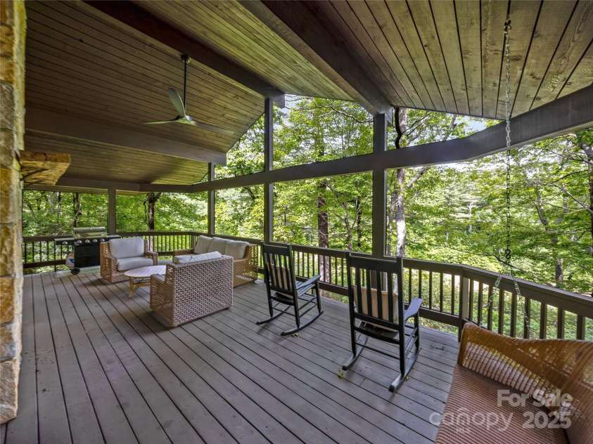 412 Cherokee Trace, Lake Toxaway, NC 28747.  MLS# CAR4312888, YatesRealty ID 450. 
