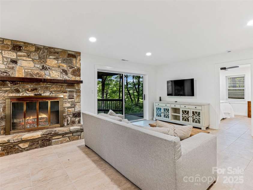 412 Cherokee Trace, Lake Toxaway, NC 28747.  MLS# CAR4312888, YatesRealty ID 450. 