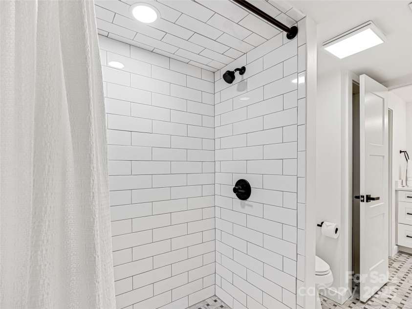 412 Cherokee Trace, Lake Toxaway, NC 28747.  MLS# CAR4312888, YatesRealty ID 450. 