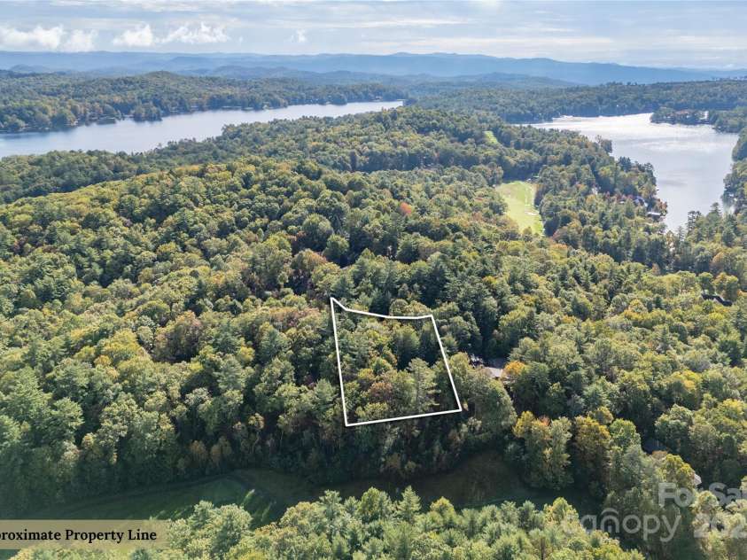 412 Cherokee Trace, Lake Toxaway, NC 28747.  MLS# CAR4312888, YatesRealty ID 450. 