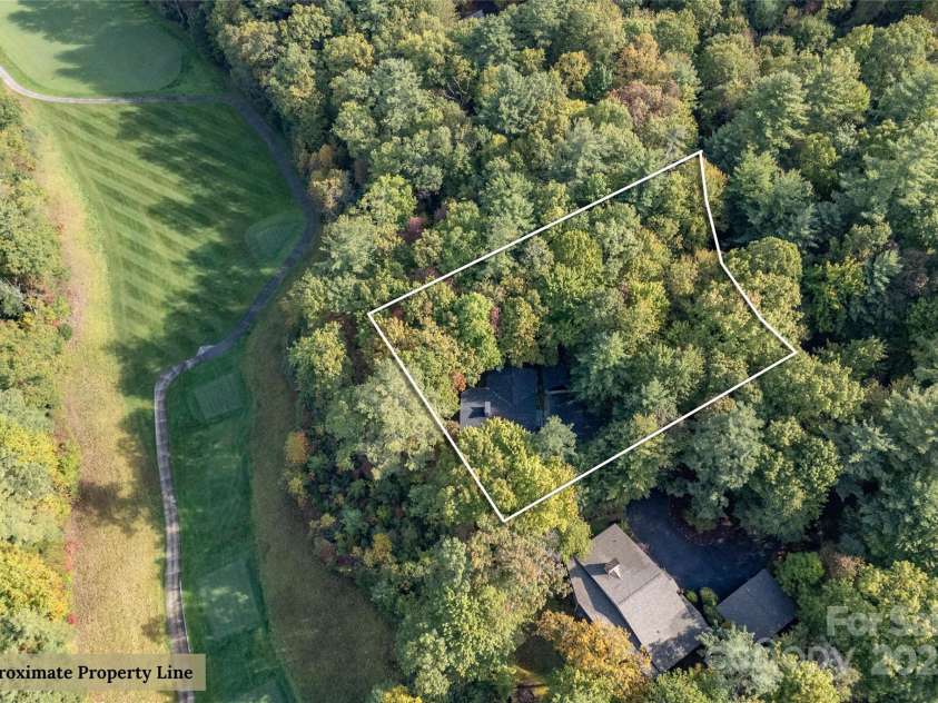 412 Cherokee Trace, Lake Toxaway, NC 28747.  MLS# CAR4312888, YatesRealty ID 450. 