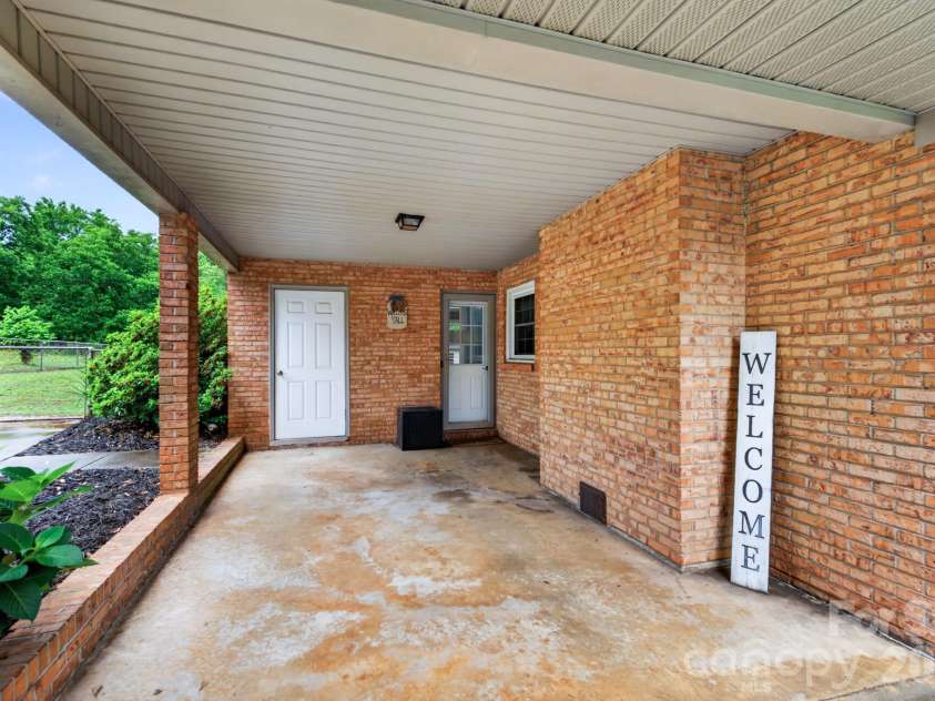 1172 Rainbow Circle, Catawba, SC 29704.  MLS# CAR4387808, YatesRealty ID 45000. Carport