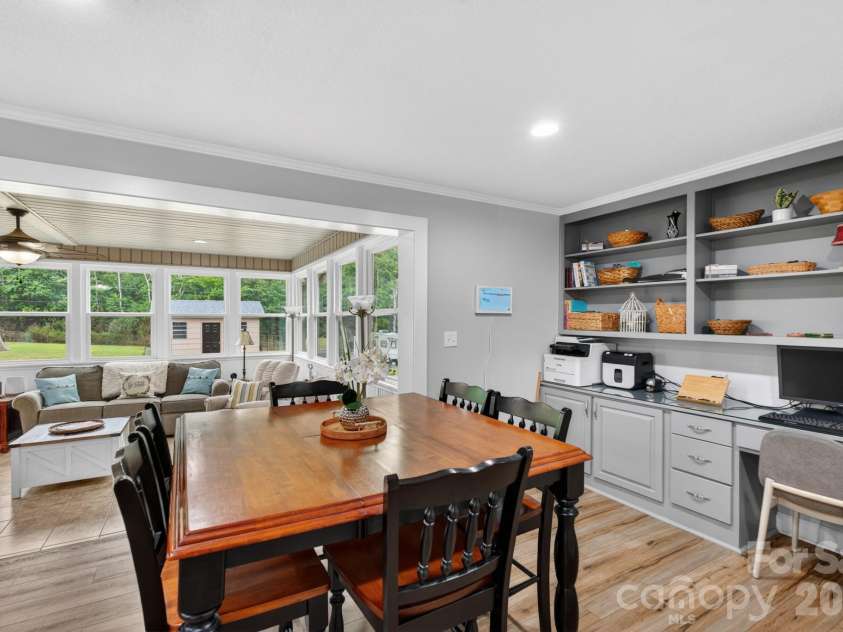 1172 Rainbow Circle, Catawba, SC 29704.  MLS# CAR4387808, YatesRealty ID 45000. Dining with built-in office