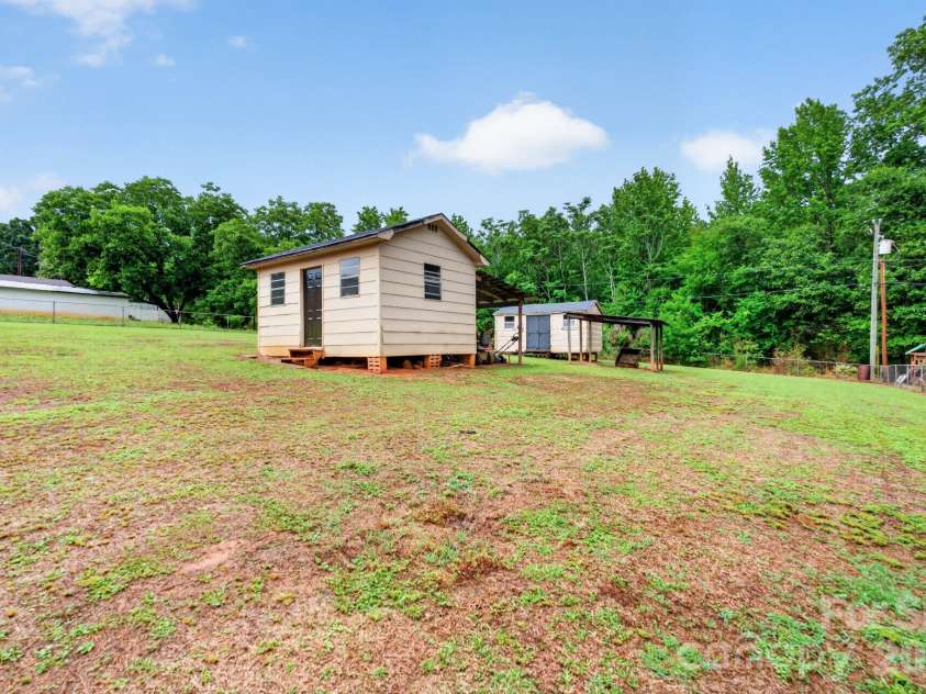 1172 Rainbow Circle, Catawba, SC 29704.  MLS# CAR4387808, YatesRealty ID 45000. Out building