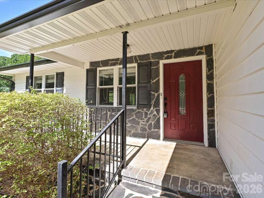 511 Manchester Road, Mount Gilead, NC 27306.  MLS# CAR4406596, YatesRealty ID 45001. Welcome Home!