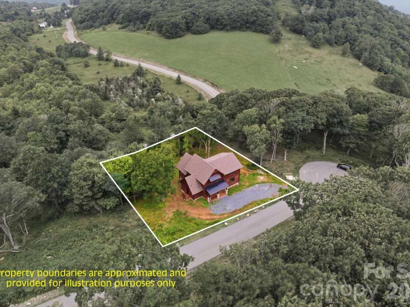 761 Foxfire Drive, Banner Elk, NC 28604.  MLS# CAR4415541, YatesRealty ID 45002. 