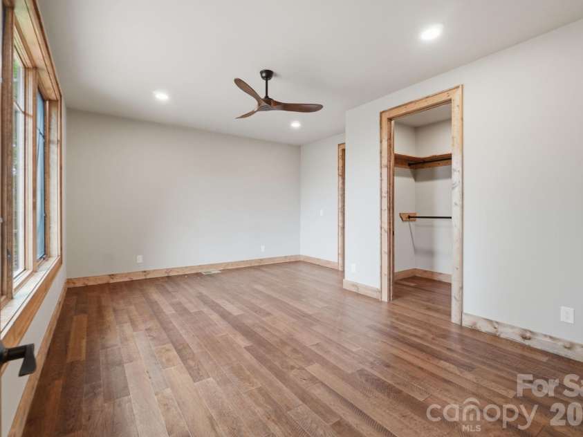 761 Foxfire Drive, Banner Elk, NC 28604.  MLS# CAR4415541, YatesRealty ID 45002. Owner’s retreat designed for privacy with a bright, comfortable layout.