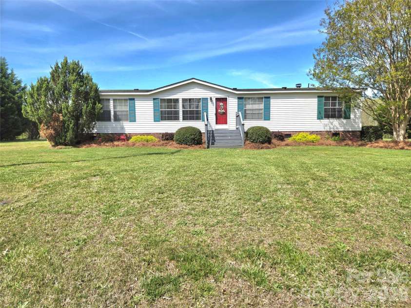 3449 Yount Road, Newton, NC 28658.  MLS# CAR4415560, YatesRealty ID 45003. 