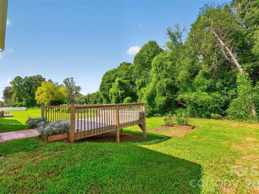 1475 Cannan Mountain Drive, Newton, NC 28658.  MLS# CAR4403589, YatesRealty ID 45004. 