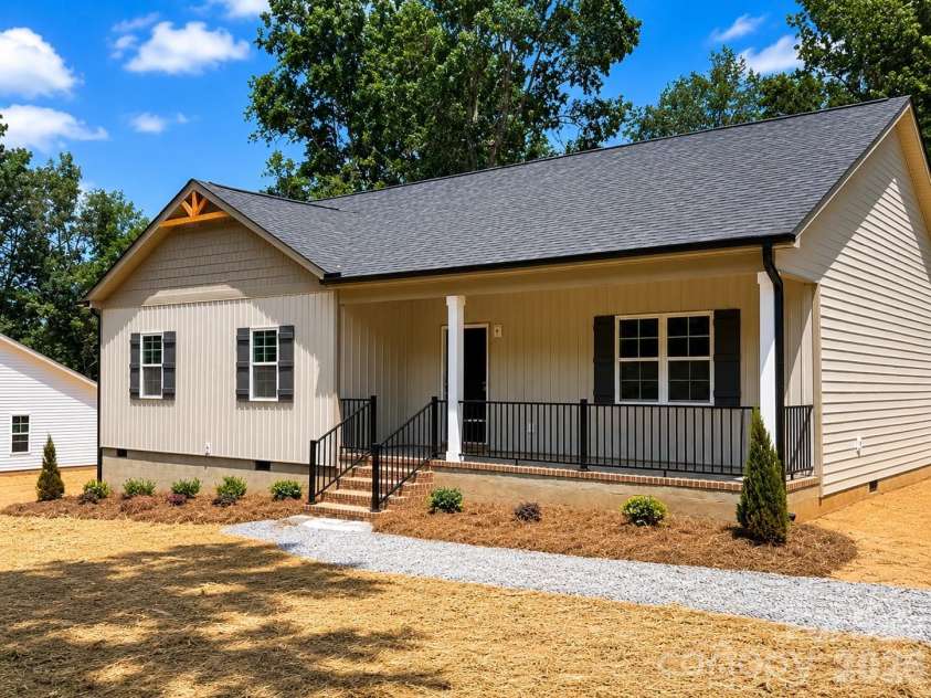 6717 Jesse Rushing Road, Marshville, NC 28103.  MLS# CAR4412435, YatesRealty ID 45006. 