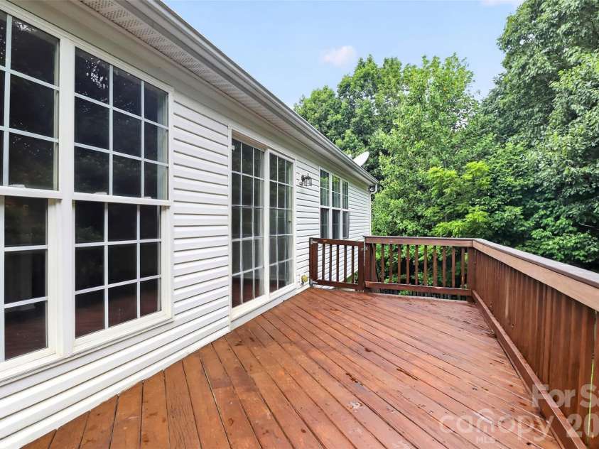 1132 Wylam Dilly Court, Charlotte, NC 28213.  MLS# CAR4399006, YatesRealty ID 45008. 