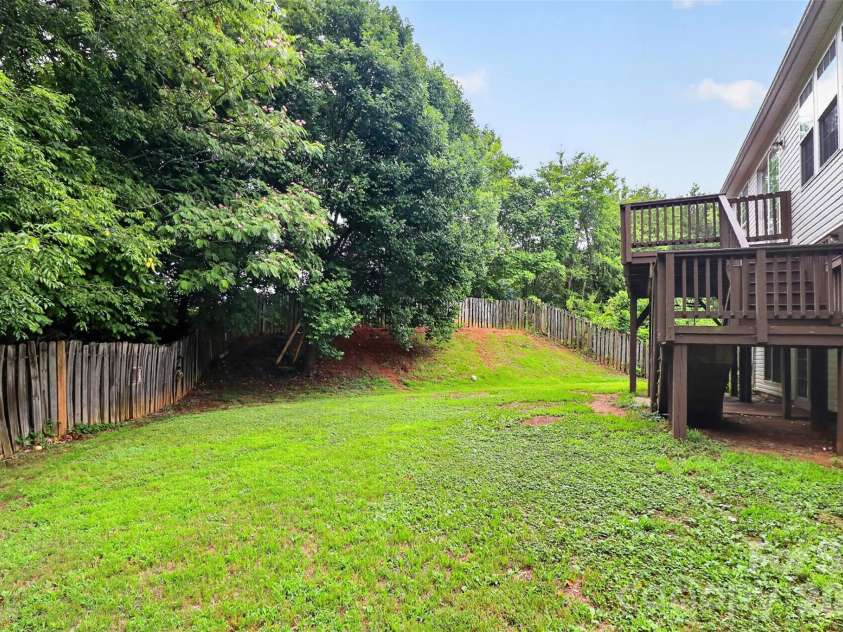 1132 Wylam Dilly Court, Charlotte, NC 28213.  MLS# CAR4399006, YatesRealty ID 45008. 