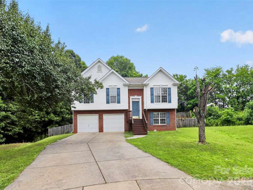 1132 Wylam Dilly Court, Charlotte, NC 28213.  MLS# CAR4399006, YatesRealty ID 45008. 