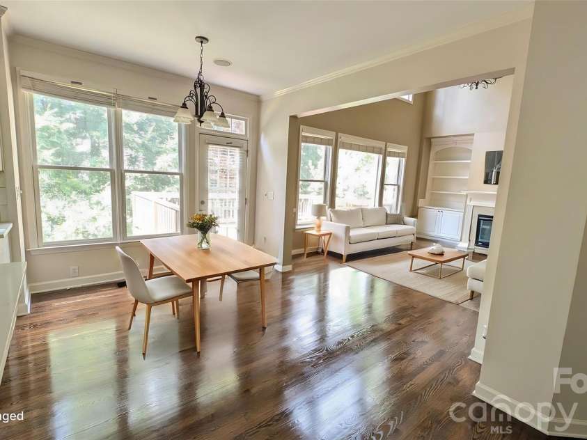 2421 Arden Gate Lane, Charlotte, NC 28262.  MLS# CAR4408032, YatesRealty ID 45009. Kitchen Dining