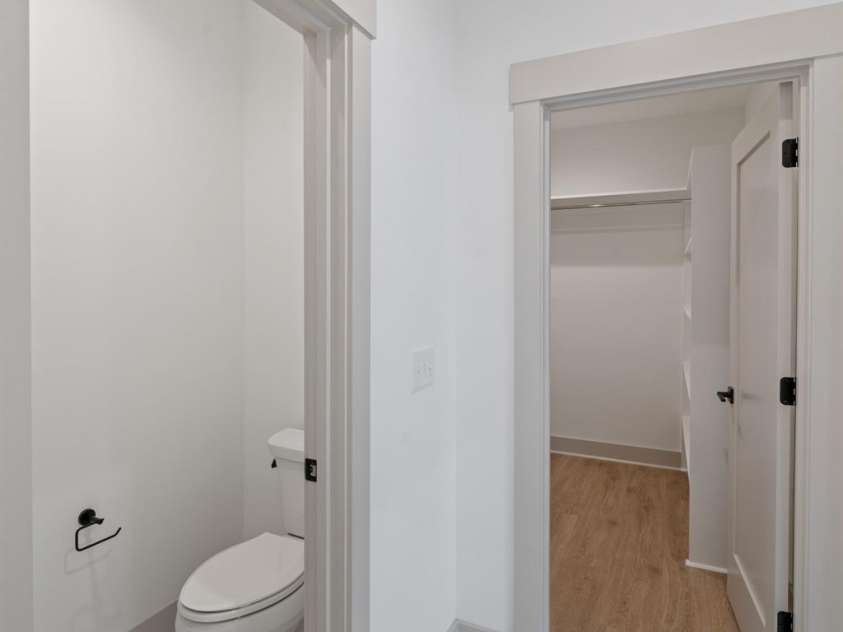 1529 Beckwith Place, Charlotte, NC 28205.  MLS# CAR4345978, YatesRealty ID 4501. 