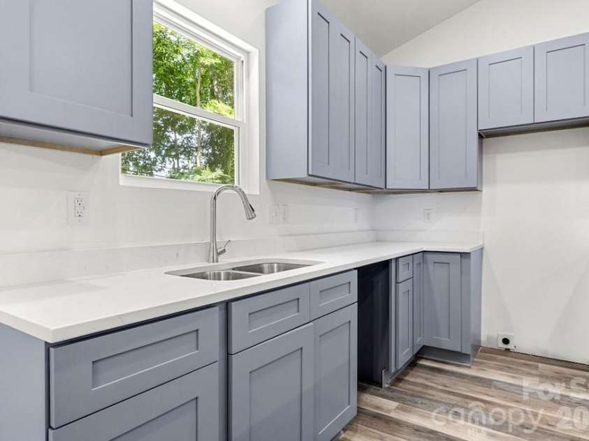 503 Dunlap Street, Lancaster, SC 29720.  MLS# CAR4415480, YatesRealty ID 45010. 