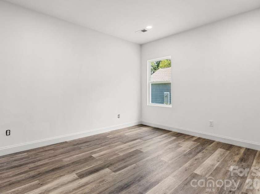503 Dunlap Street, Lancaster, SC 29720.  MLS# CAR4415480, YatesRealty ID 45010. 